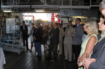 Guests of the reception on board the RV SONNE (Photo: German Embassy).