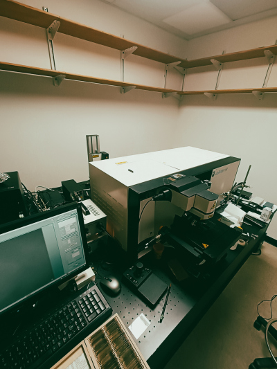 Raman Spectroscopy Lab
