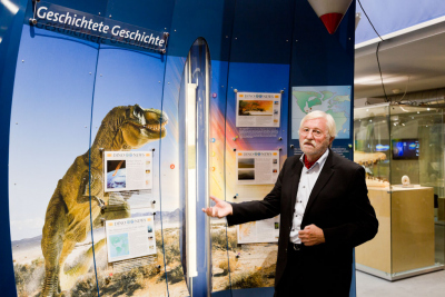 Professor Gerold Wefer bei der Eröffnung der Ausstellung MeerErleben in Bonn; Foto: © Deutsches Museum Bonn / Eric Lichtenscheidt