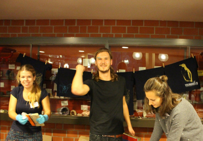 The screen-printing workshop of Jessica and Philipp – one of the most popular locations at the YOUMARES 9.