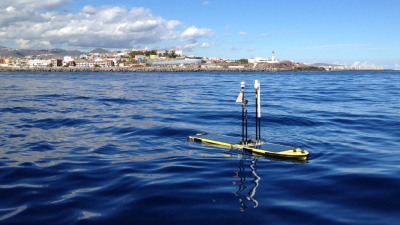 The Wave Glider in front of the harbor in Taliarte, Las Palmas, Spain. Photo: MARUM - Center for Marine Environmental Sciences of the University of Bremen