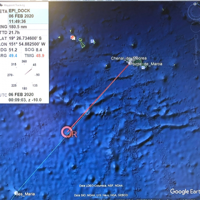 Die JR nähert sich Französisch Polynesien, wozu auch Tahiti gehört.