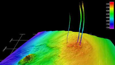 Methane bubble plumes over the Southern Hydrate Ridge summit detected by a MARUM-built deep-sea sonar installed at the seabed. Photo: MARUM – Center for Marine Environmental Sciences, University of Bremen