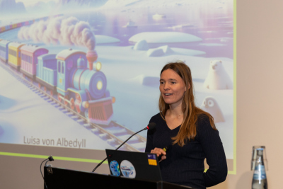 Alumni give an insight into where their journey took them after graduating from ArcTrain. Photo: MARUM - Center for Marine Environmental Sciences, University of Bremen; Simon Wett