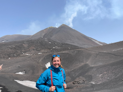 Wiebke and the vulcano Etna in her backround