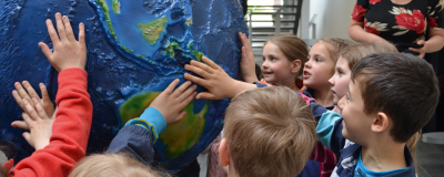 Children visiting MARUM; Photo: MARUM – Center for Marine Environmental Sciences, University of Bremen, J. Stone